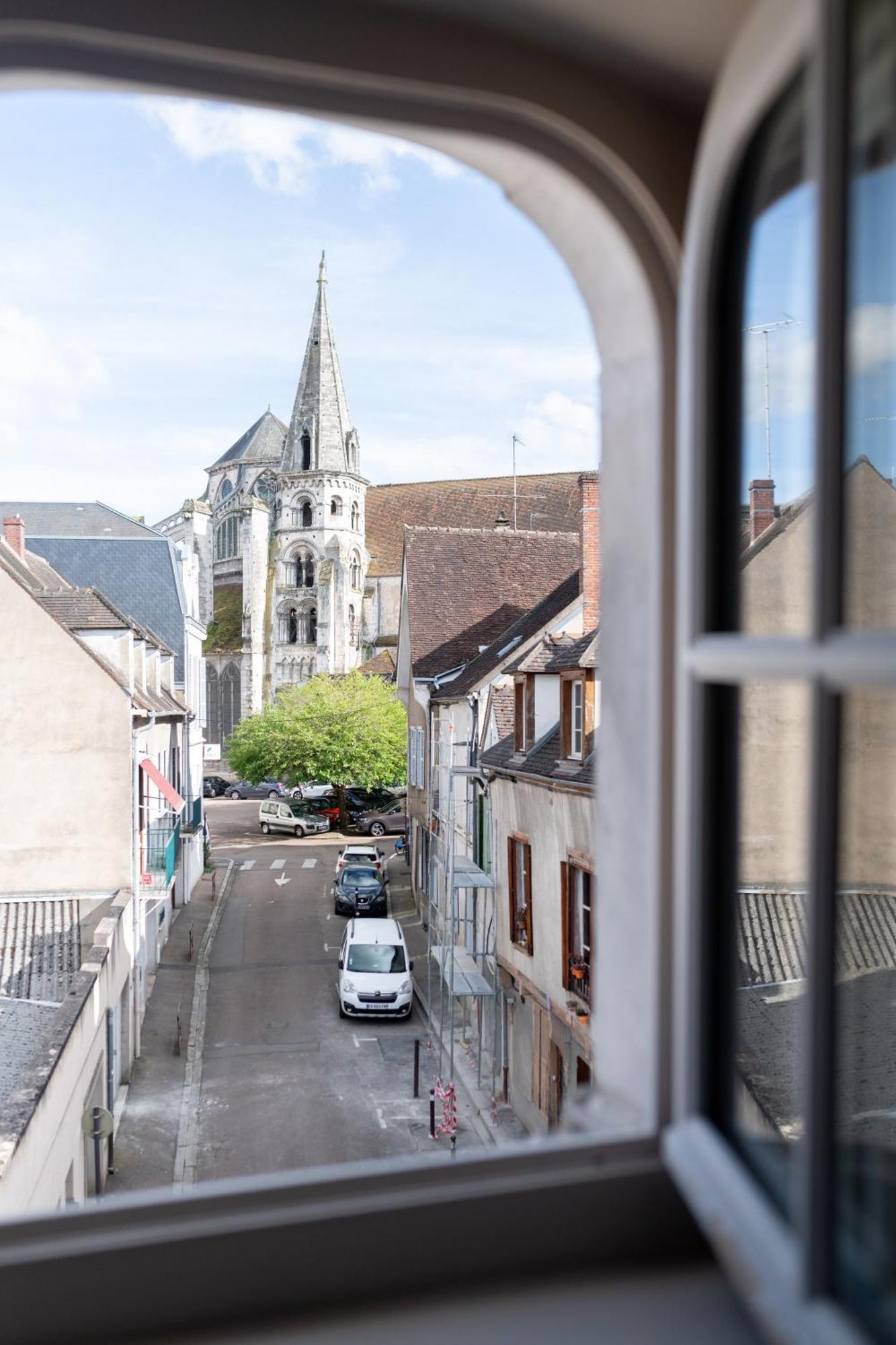 Clos St Eusebe en coeur de ville Auxerre Exterior foto