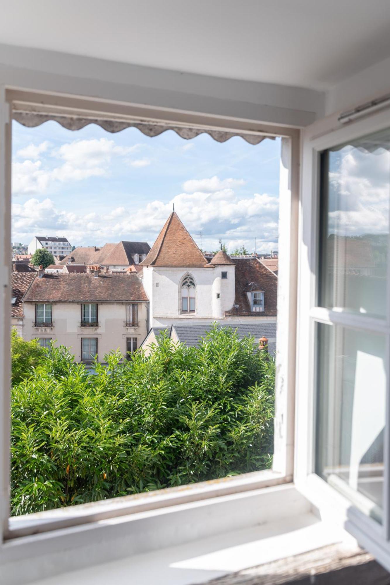 Clos St Eusebe en coeur de ville Auxerre Exterior foto